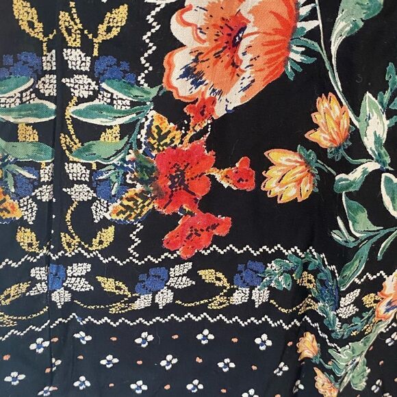 Floral Wide Leg Pants
Blue Rain - Picture 4 of 6